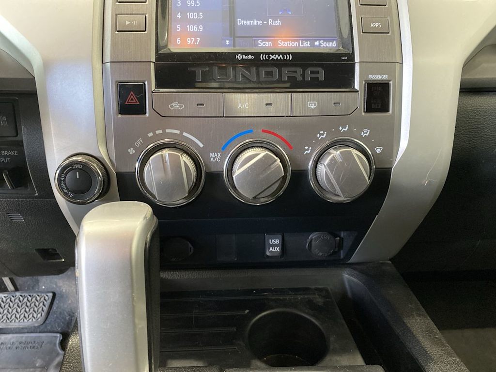 2017 Toyota Tundra SR5 24