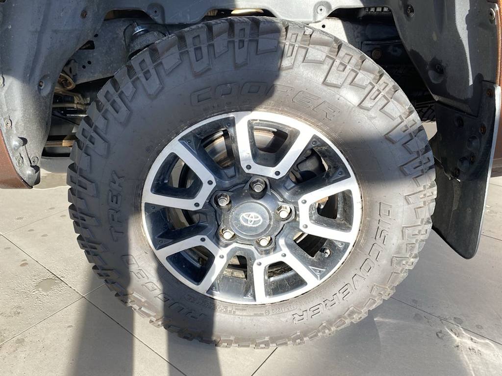 2017 Toyota Tundra SR5 8