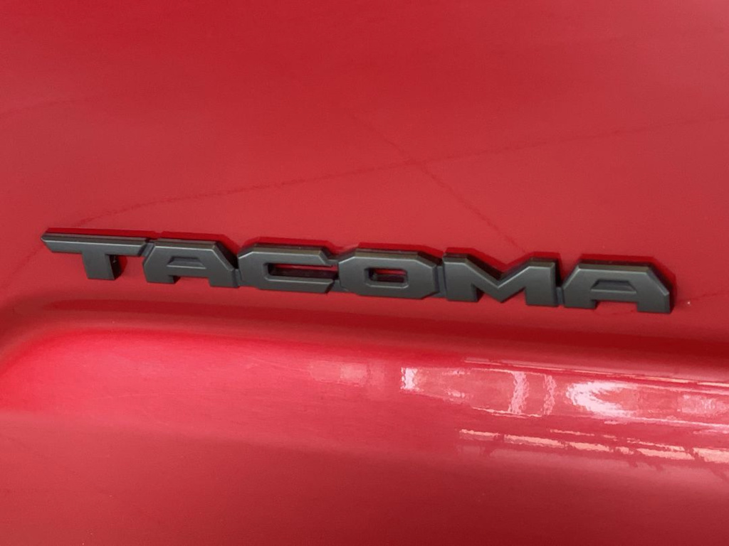 Thumbnail: 2021 Toyota Tacoma - 20