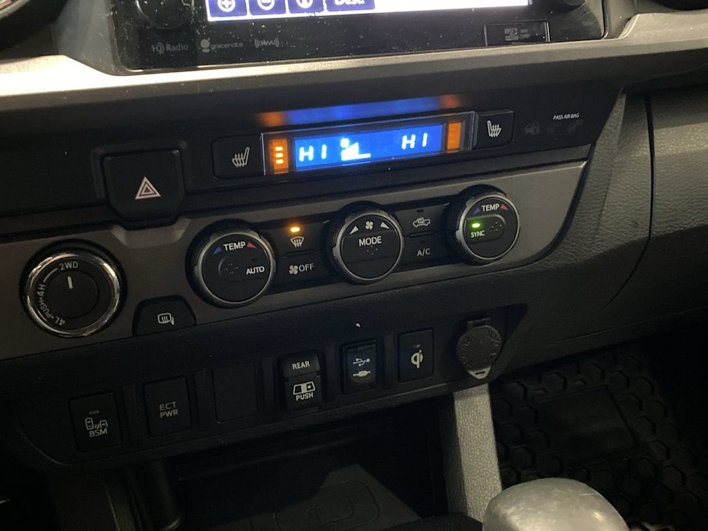 Thumbnail: 2019 Toyota Tacoma - 24