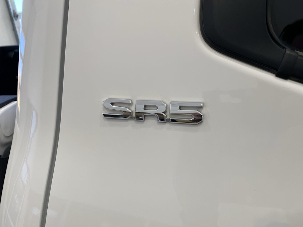 Thumbnail: 2022 Toyota Tundra - 21