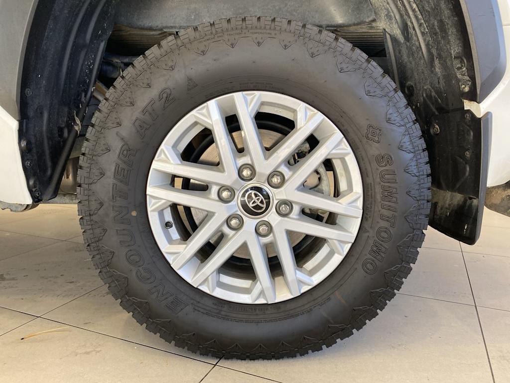 Thumbnail: 2022 Toyota Tundra - 8