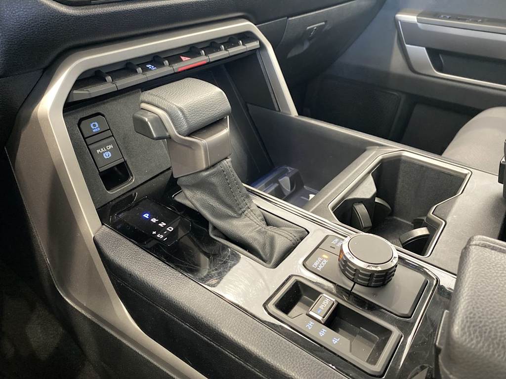 Thumbnail: 2022 Toyota Tundra - 14