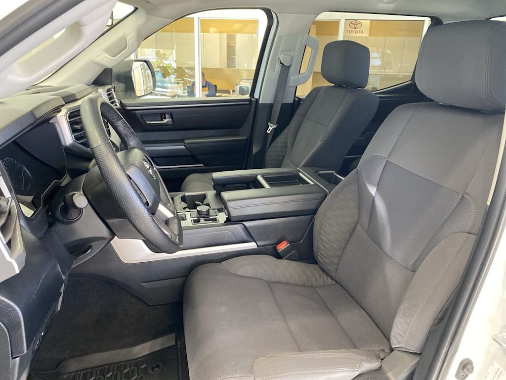 Thumbnail: 2022 Toyota Tundra - 10