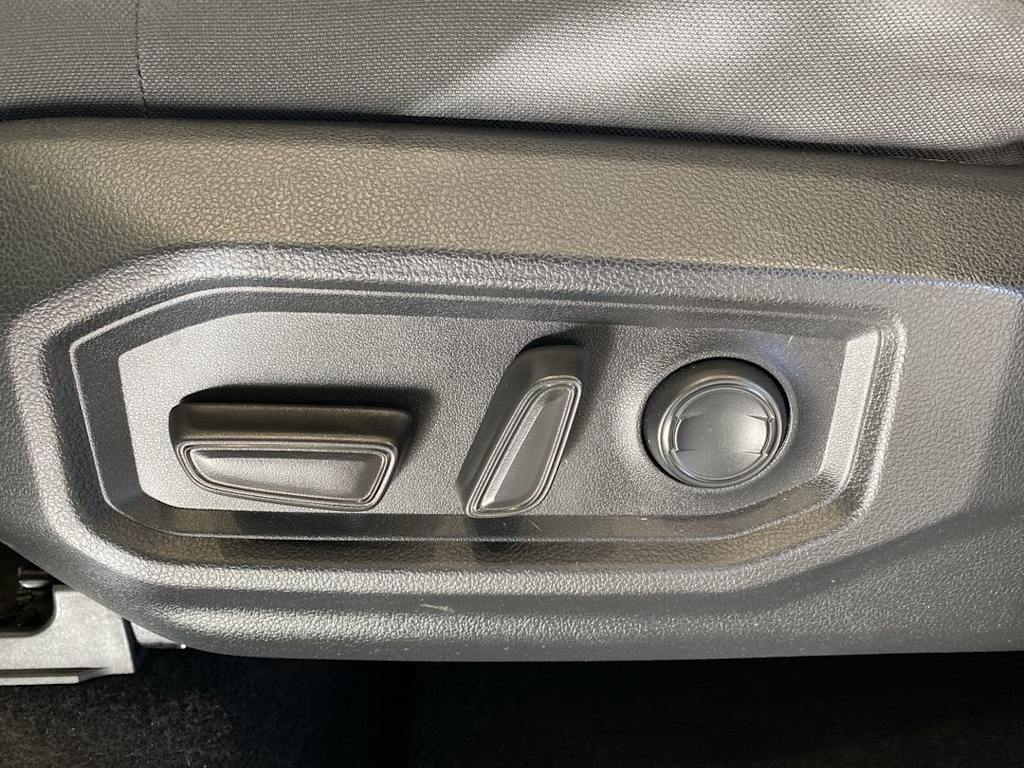 Thumbnail: 2022 Toyota Tundra - 22