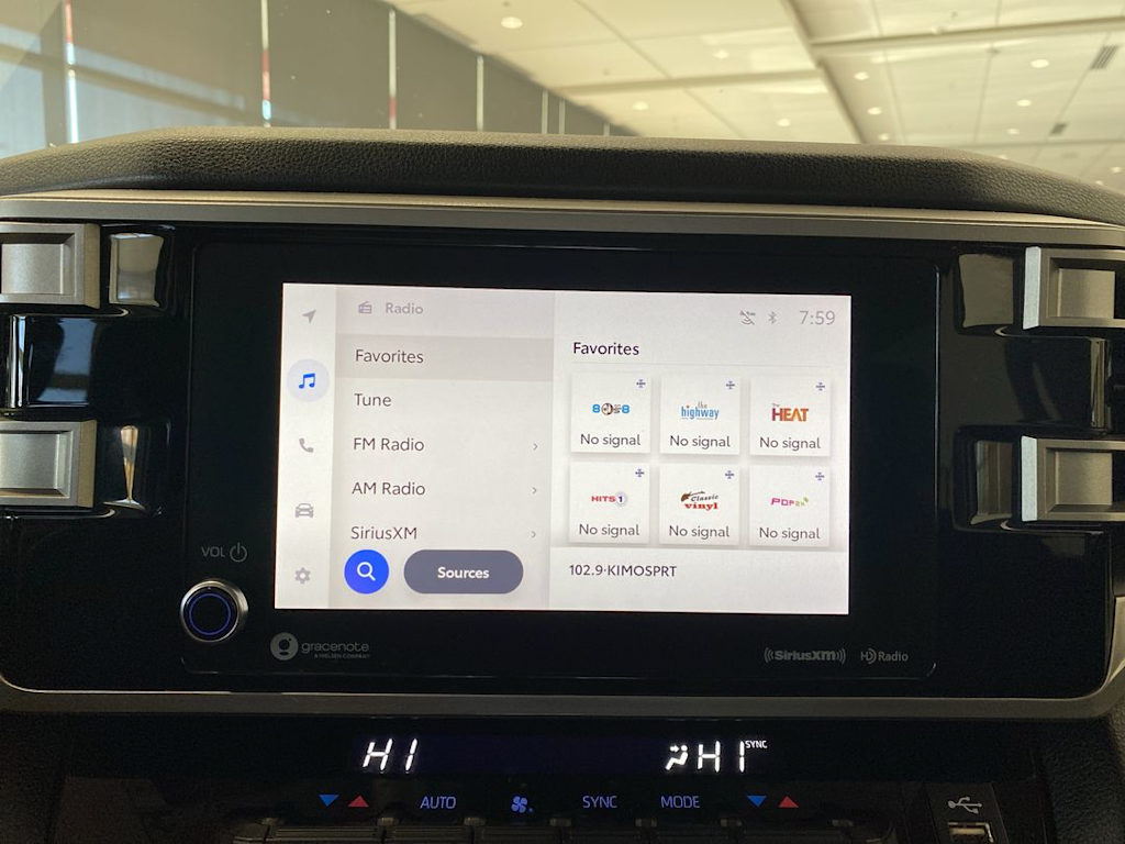 Thumbnail: 2022 Toyota Tundra - 13