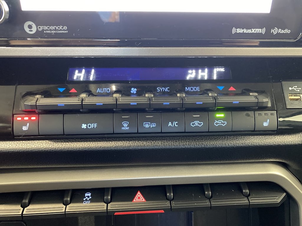 Thumbnail: 2022 Toyota Tundra - 25