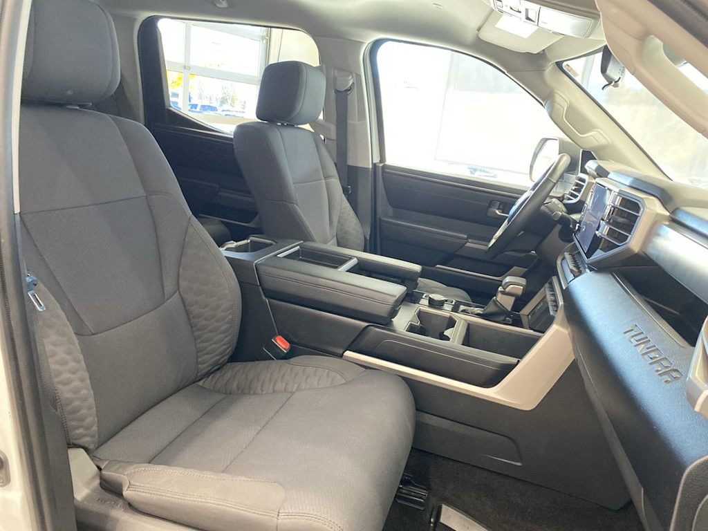 Thumbnail: 2022 Toyota Tundra - 11