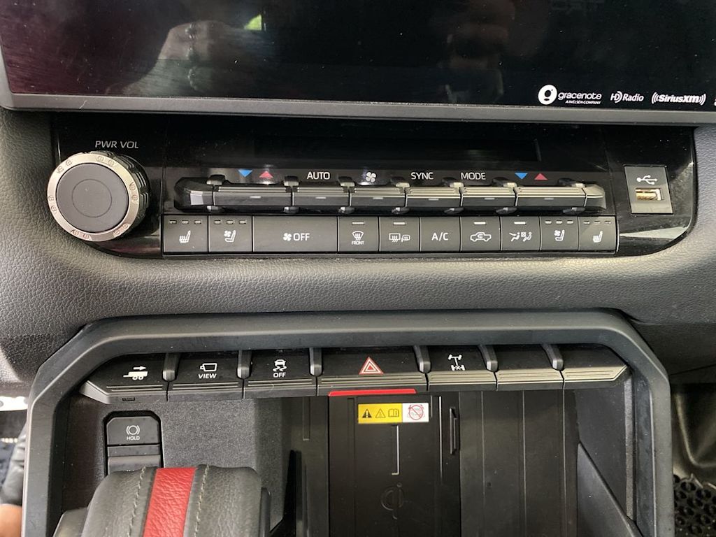 Thumbnail: 2022 Toyota Tundra - 25