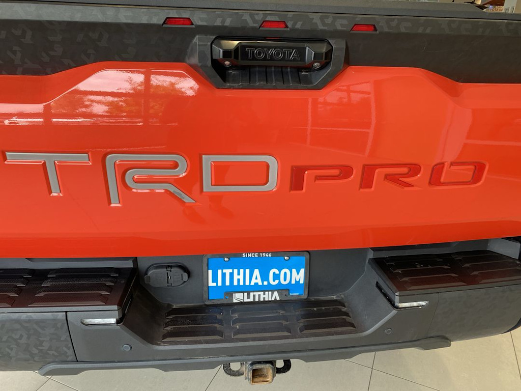 Thumbnail: 2022 Toyota Tundra - 22