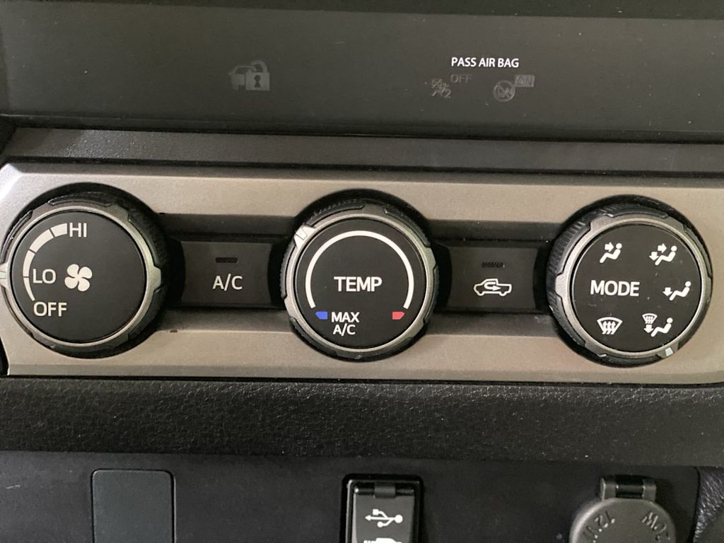 Thumbnail: 2019 Toyota Tacoma - 24