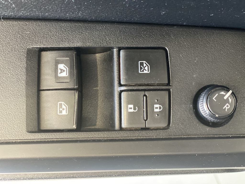 Thumbnail: 2019 Toyota Tacoma - 21