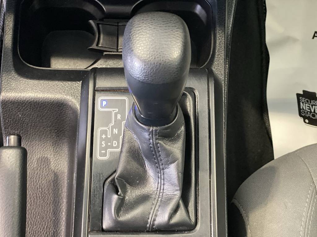 Thumbnail: 2019 Toyota Tacoma - 12
