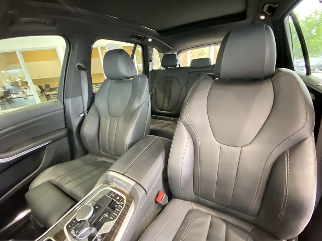 Thumbnail: 2021 BMW X5 - 7