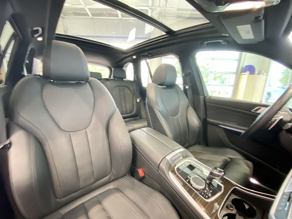 Thumbnail: 2021 BMW X5 - 8