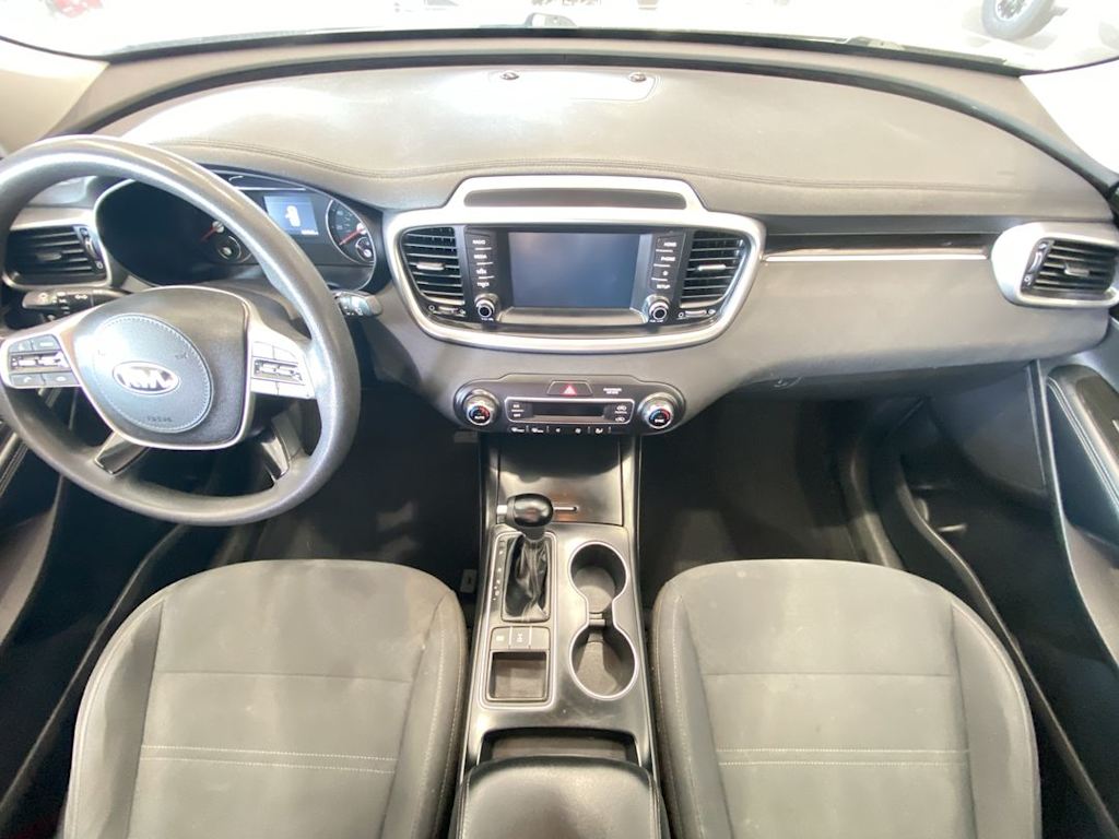 Thumbnail: 2019 Kia Sorento - 9