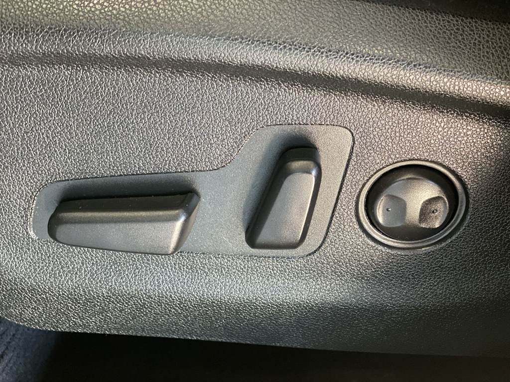 Thumbnail: 2019 Kia Sorento - 22
