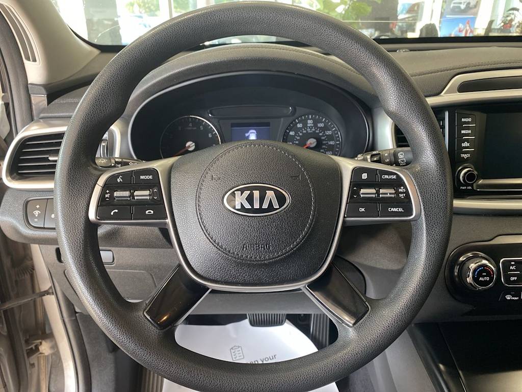 Thumbnail: 2019 Kia Sorento - 2