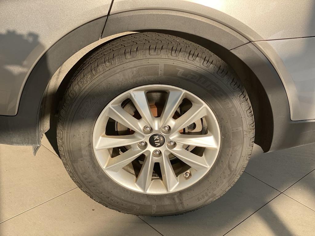 Thumbnail: 2019 Kia Sorento - 8