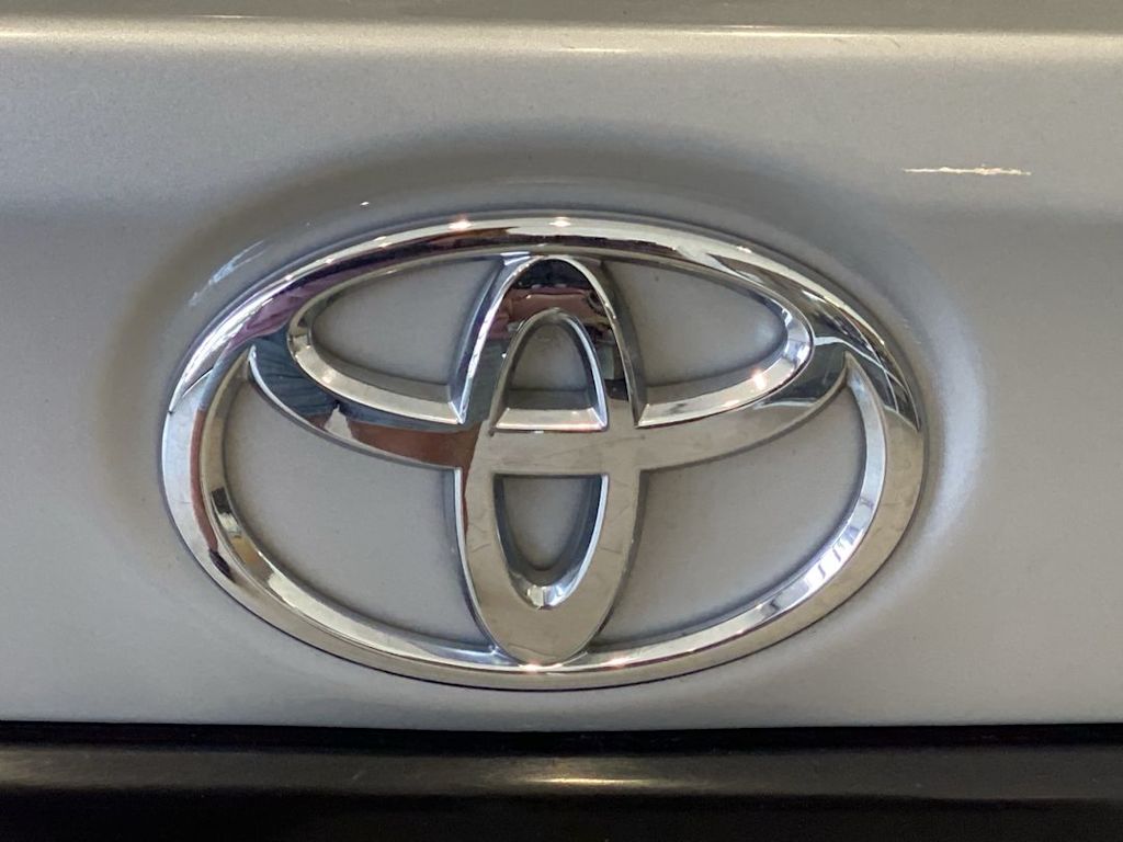 Thumbnail: 2024 Toyota Corolla - 5
