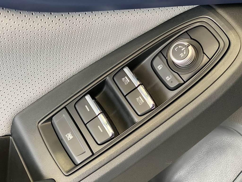 2023 Subaru Crosstrek Hybrid 23