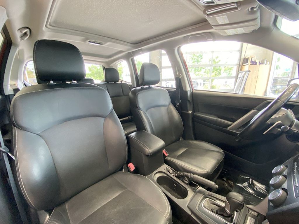 Thumbnail: 2015 Subaru Forester - 9