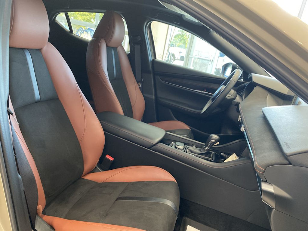 Thumbnail: 2024 Mazda Mazda3 - 11