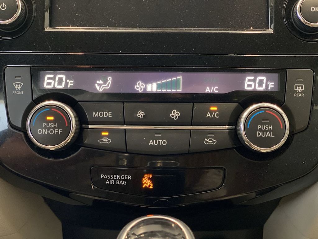 Thumbnail: 2020 Nissan Rogue Sport - 26