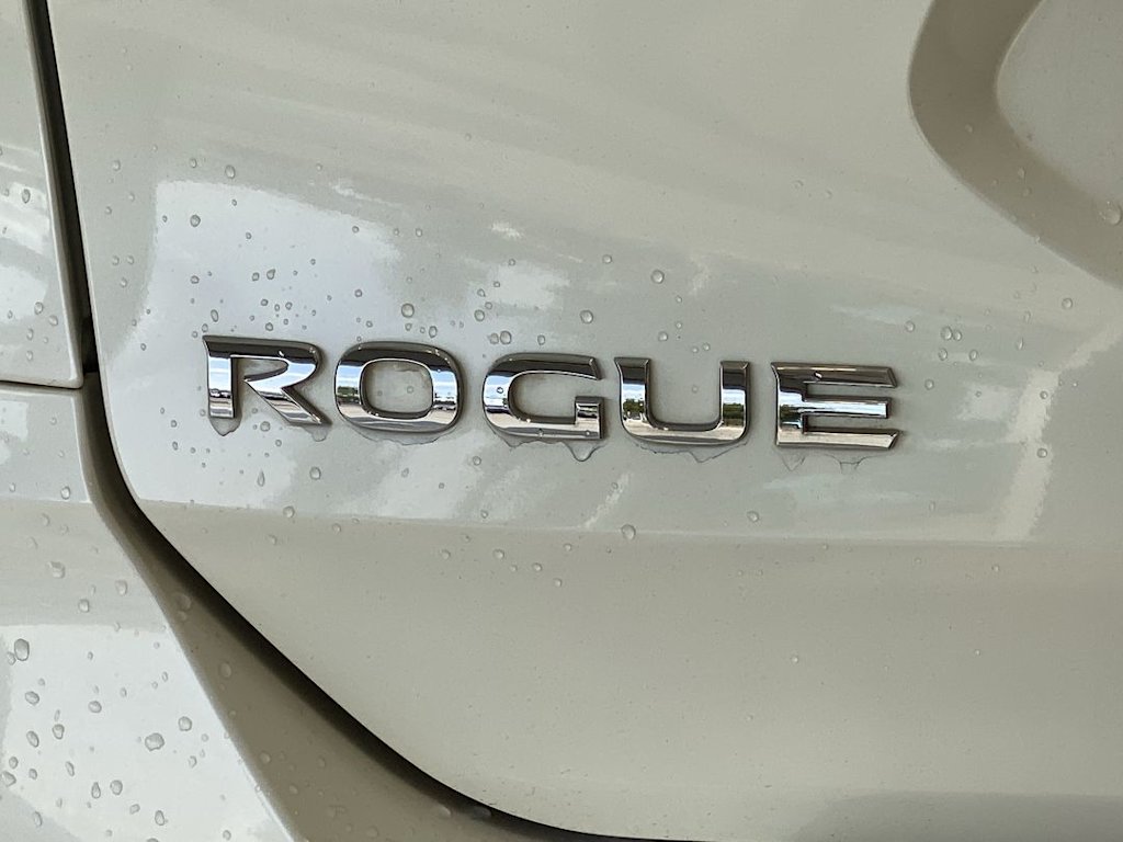 Thumbnail: 2018 Nissan Rogue - 20