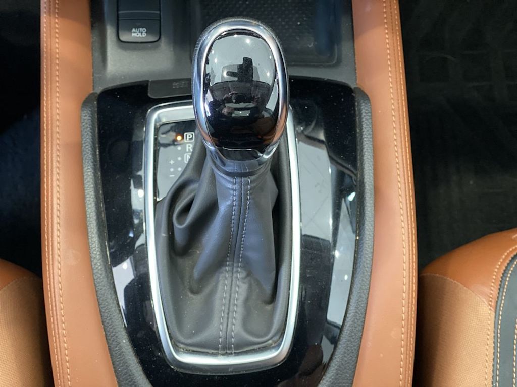 Thumbnail: 2018 Nissan Rogue - 14