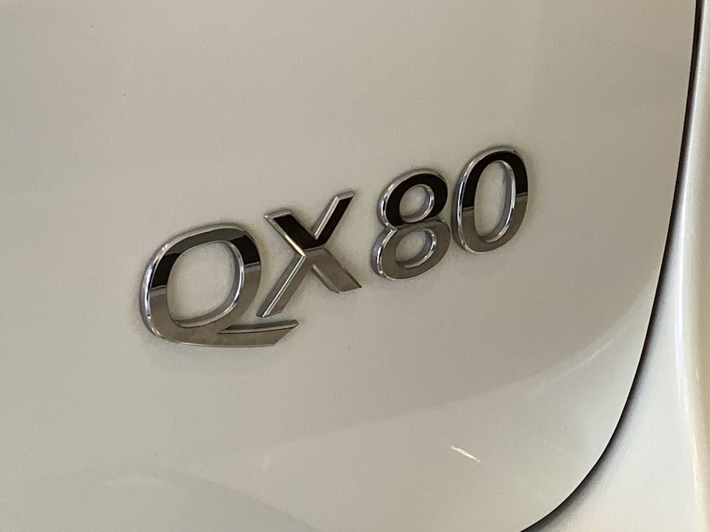 Thumbnail: 2017 INFINITI QX80 - 20