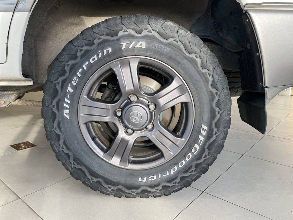 Thumbnail: 2000 Toyota Land Cruiser - 7