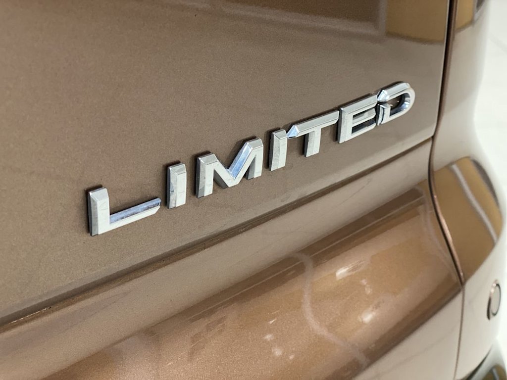 Thumbnail: 2025 Toyota Crown Signia - 21