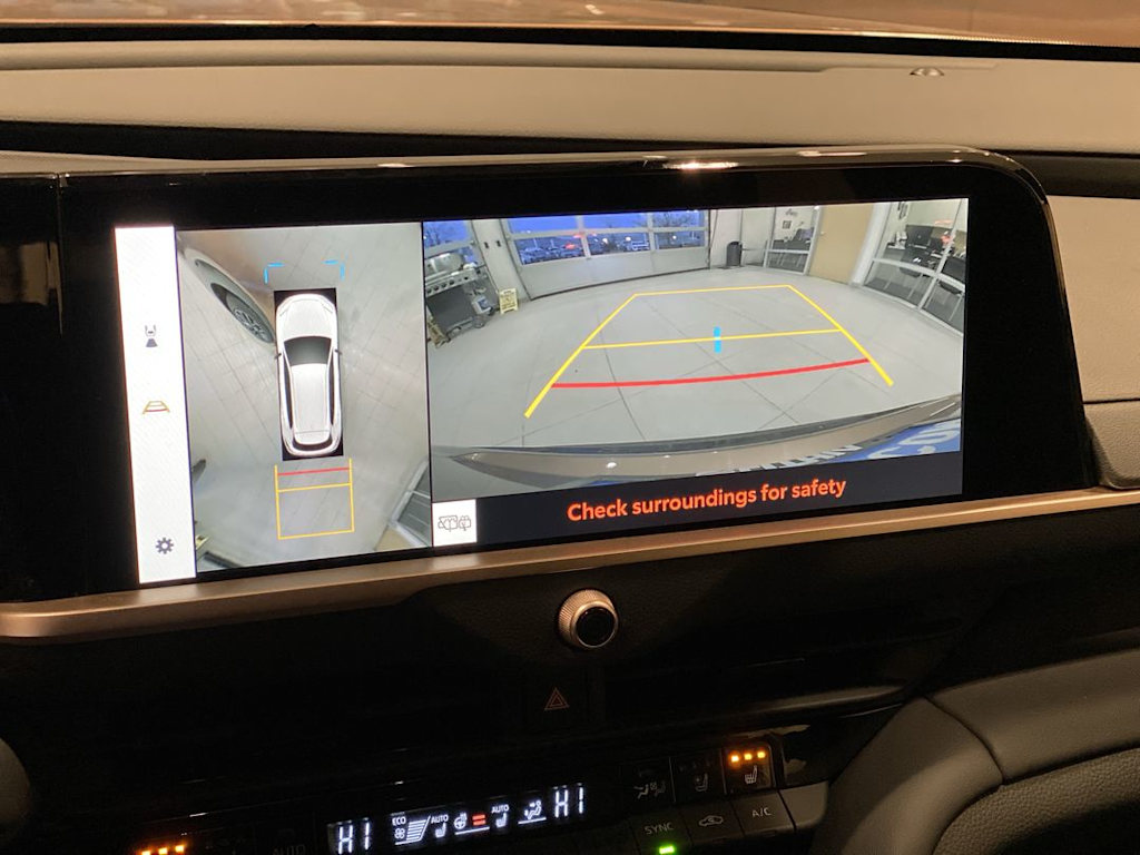 Thumbnail: 2025 Toyota Crown Signia - 25