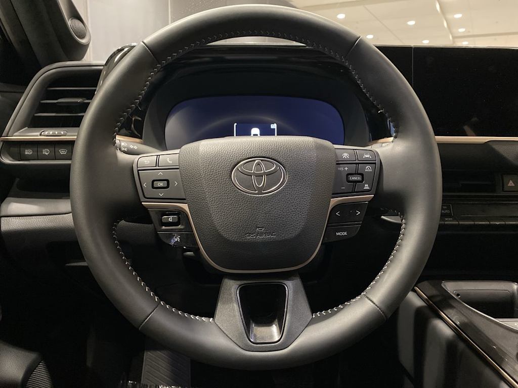 Thumbnail: 2025 Toyota Crown Signia - 2