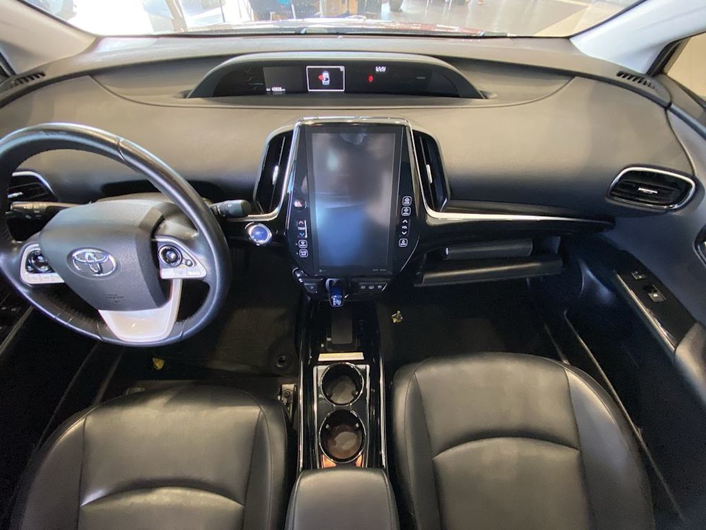 Thumbnail: 2017 Toyota Prius Prime - 7