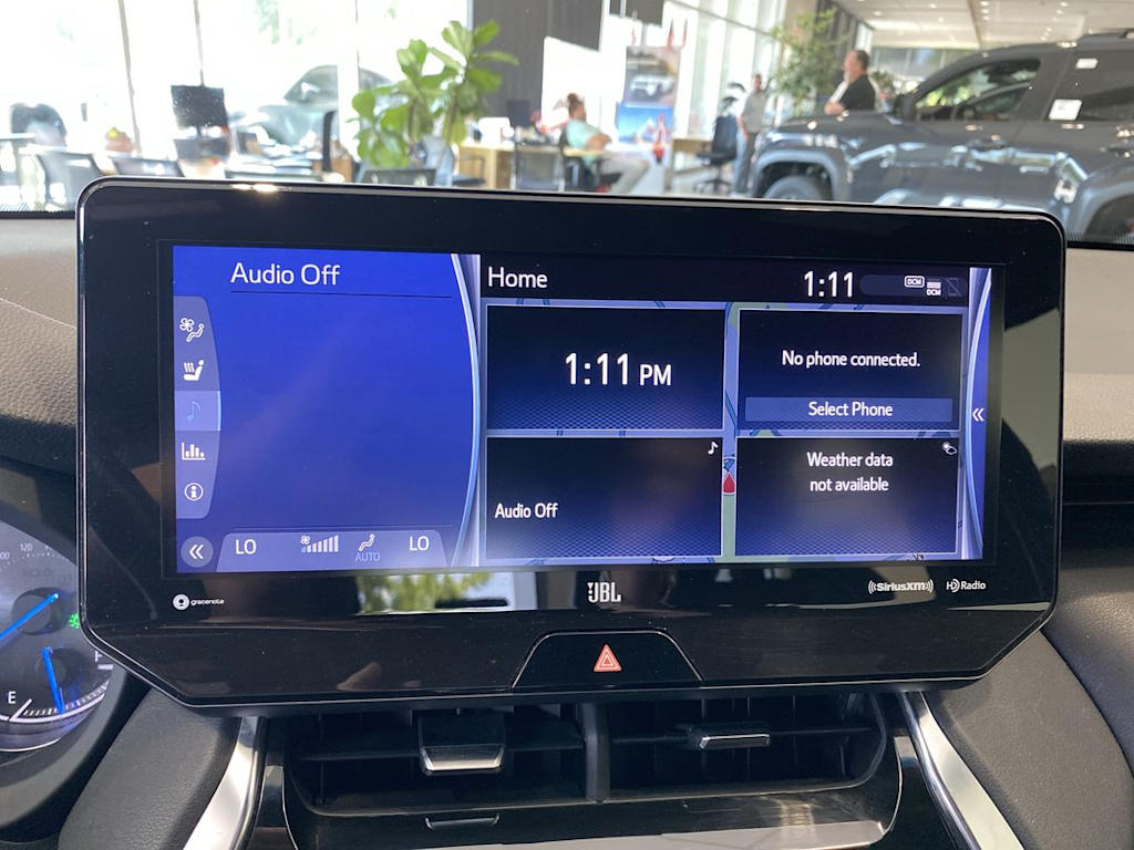 Thumbnail: 2021 Toyota Venza - 10