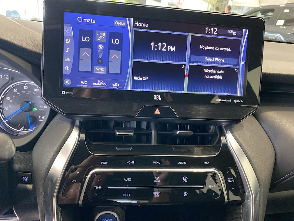 Thumbnail: 2021 Toyota Venza - 25