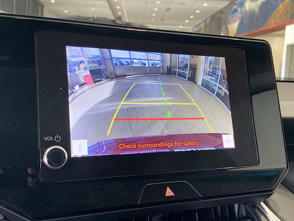 Thumbnail: 2023 Toyota Venza - 22