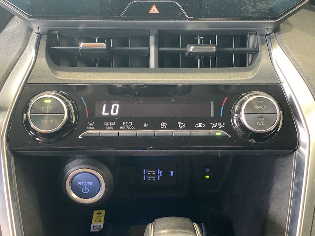 Thumbnail: 2021 Toyota Venza - 26