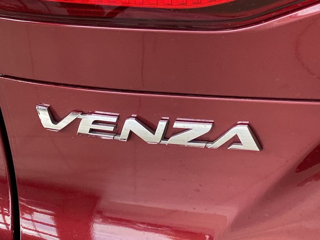 Thumbnail: 2021 Toyota Venza - 20