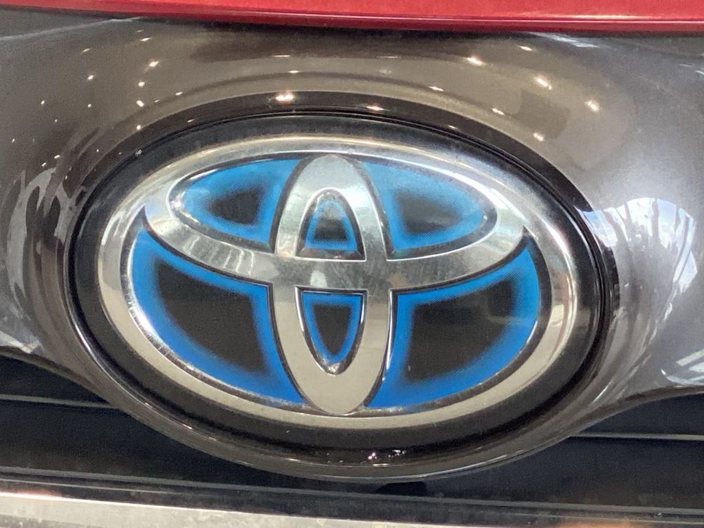 Thumbnail: 2021 Toyota Venza - 7