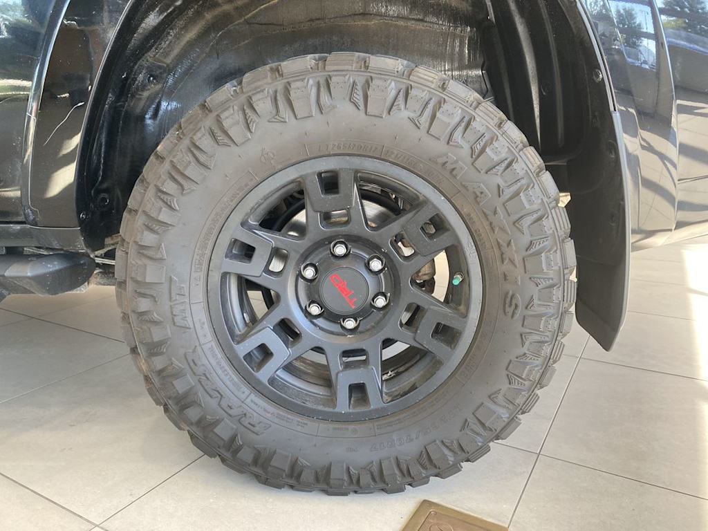 Thumbnail: 2019 Toyota 4Runner - 6