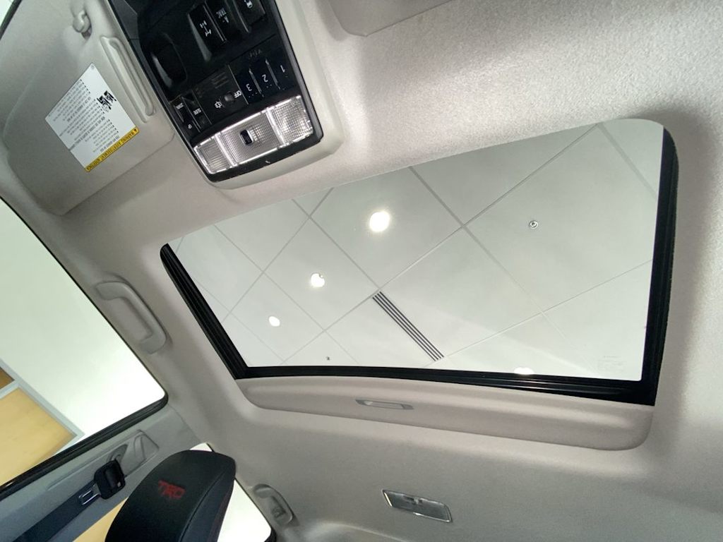 Thumbnail: 2019 Toyota 4Runner - 26