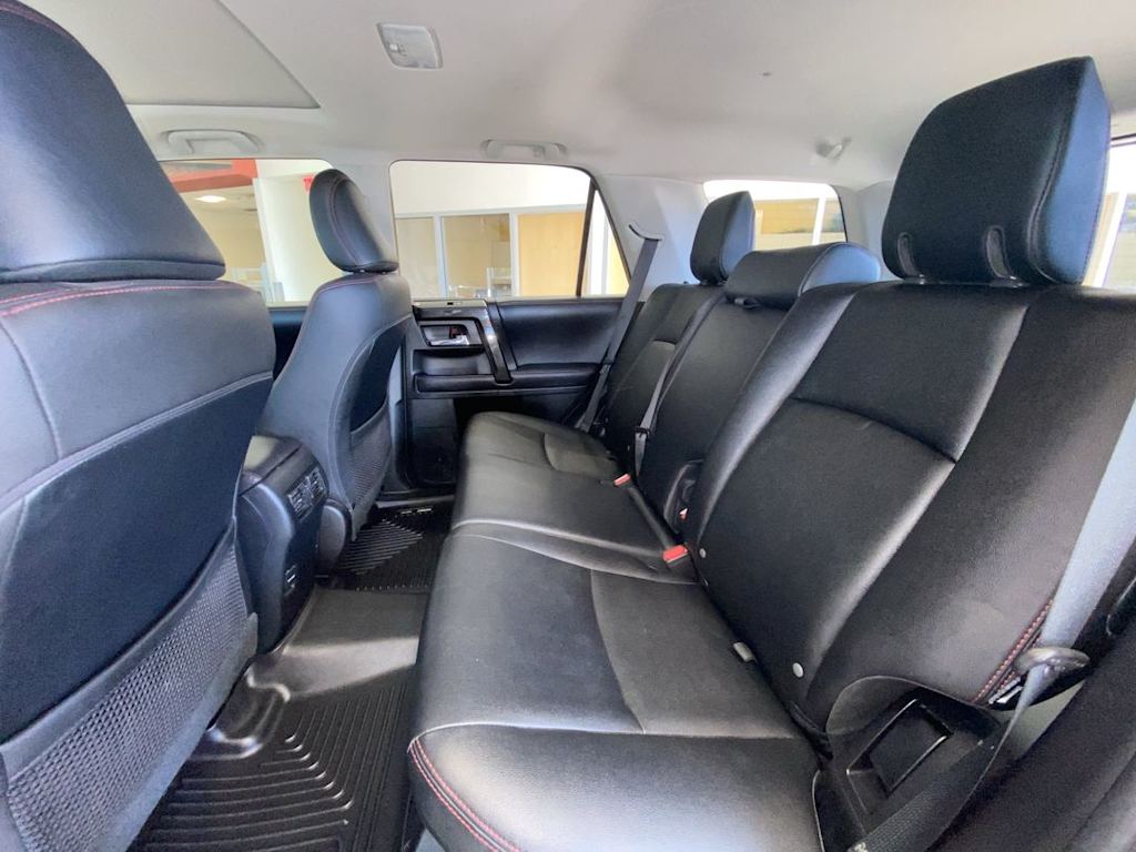 Thumbnail: 2019 Toyota 4Runner - 10