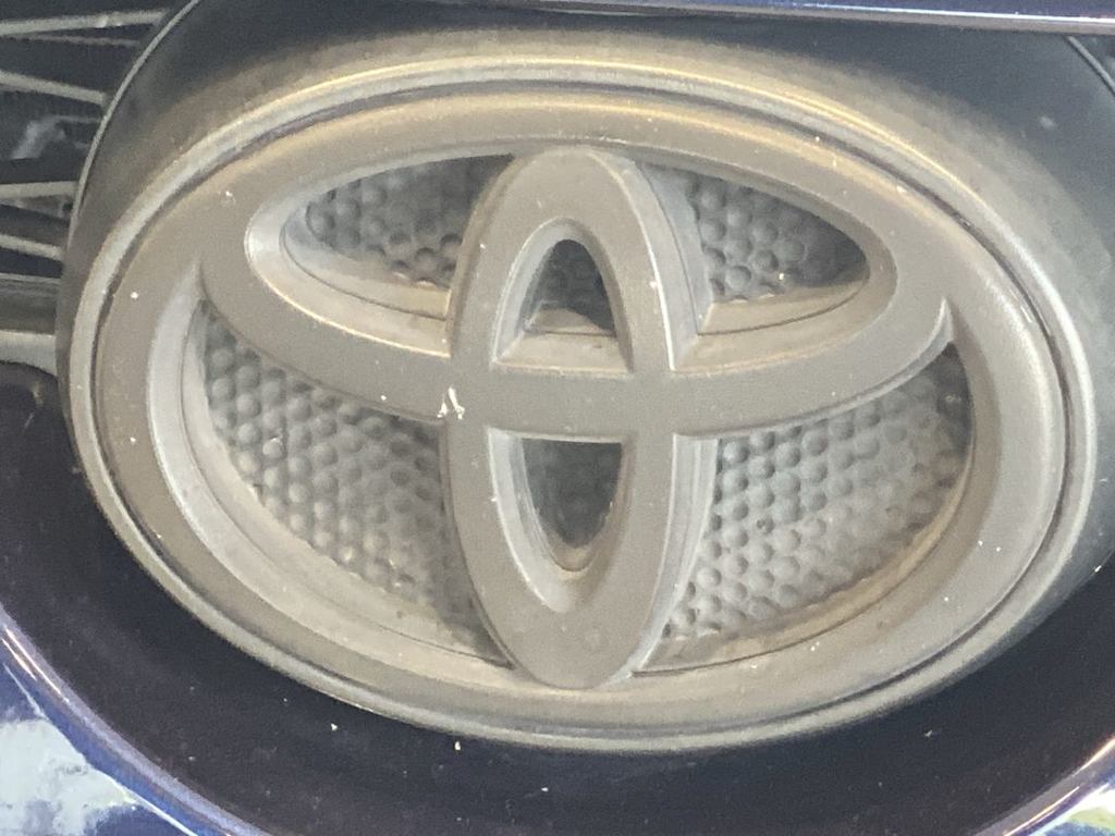 Thumbnail: 2017 Toyota 4Runner - 6