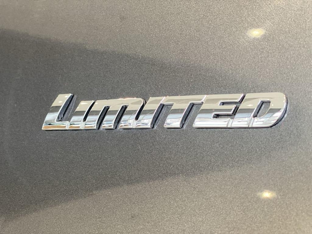 2019 Toyota 4Runner Limited 6