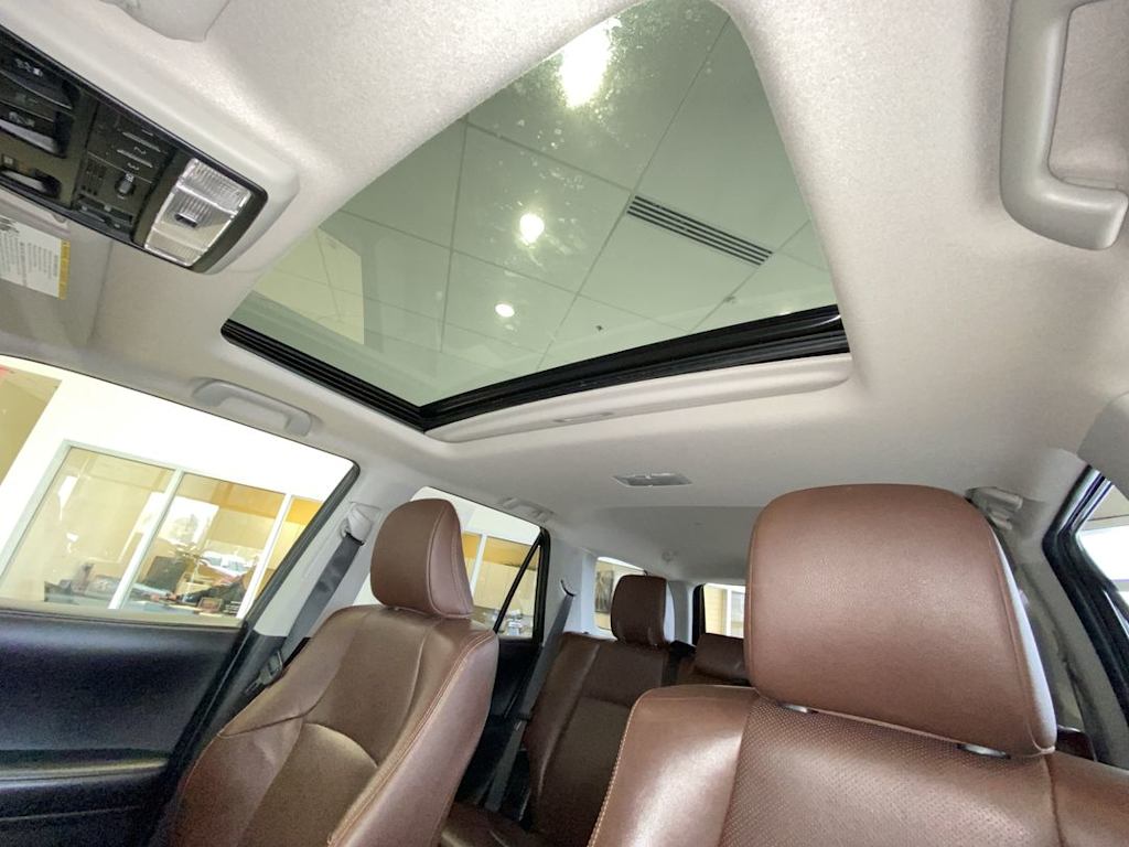 2019 Toyota 4Runner Limited 27