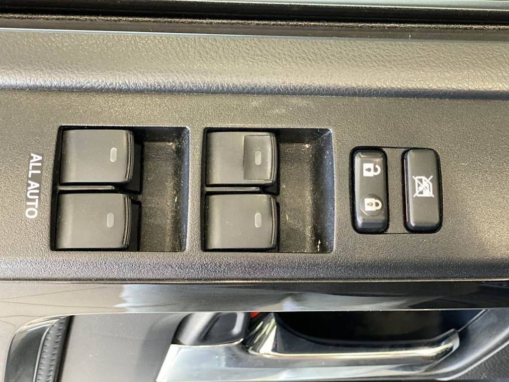 Thumbnail: 2020 Toyota 4Runner - 22