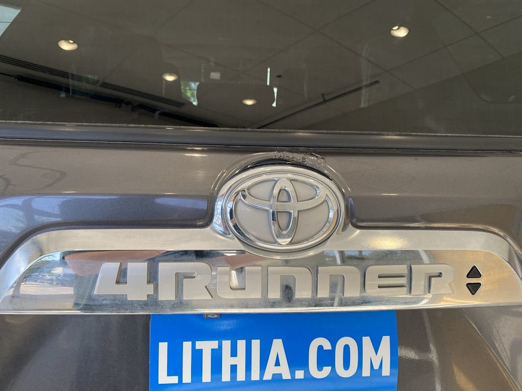 2014 Toyota 4Runner Limited 21